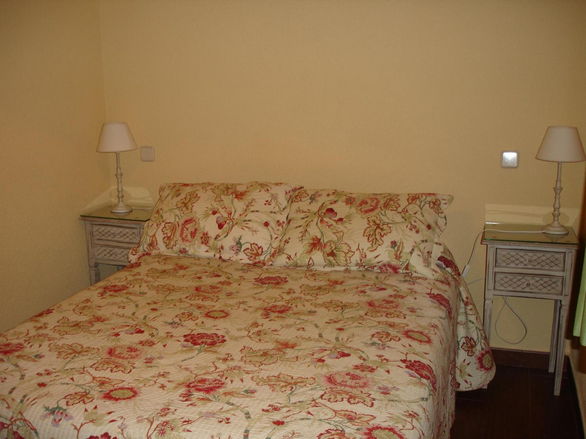 Hostal Puerta Bonita Vista Alegre Madrid Eksteriør billede