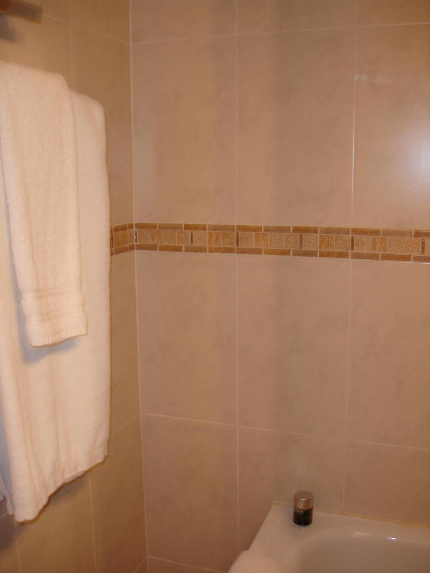 Hostal Puerta Bonita Vista Alegre Madrid Eksteriør billede