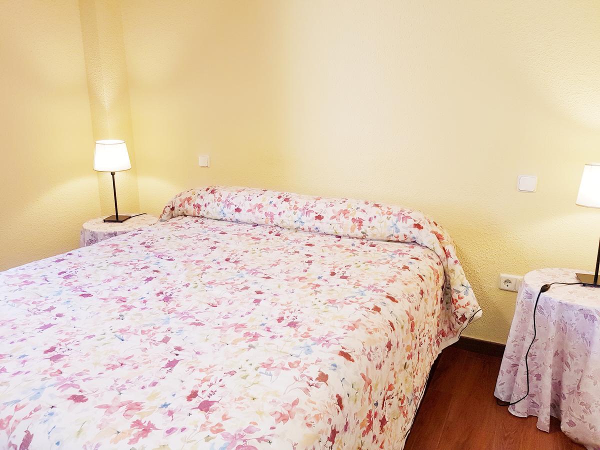 Hostal Puerta Bonita Vista Alegre Madrid Eksteriør billede