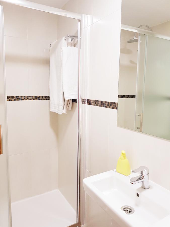 Hostal Puerta Bonita Vista Alegre Madrid Eksteriør billede