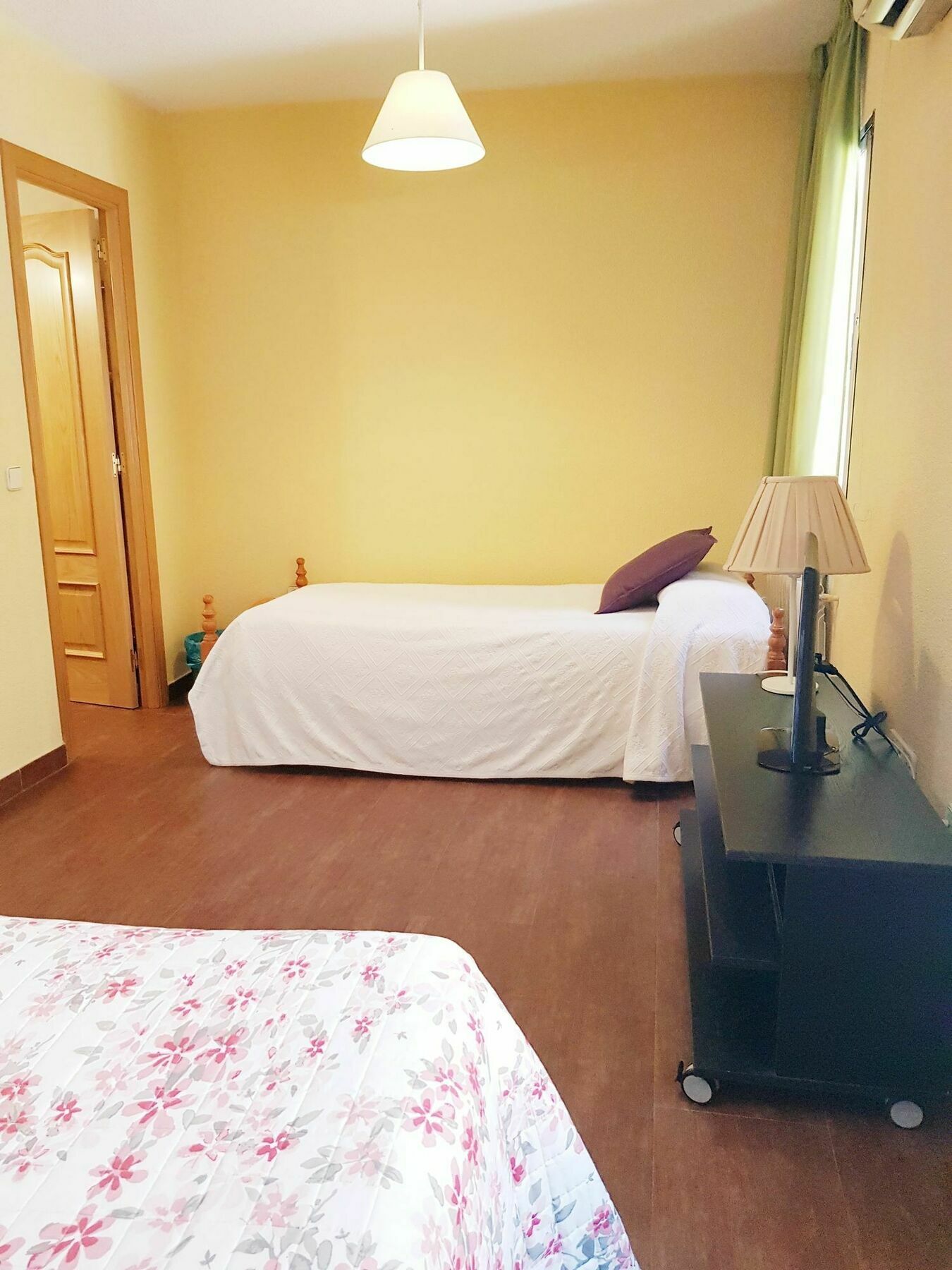 Hostal Puerta Bonita Vista Alegre Madrid Eksteriør billede