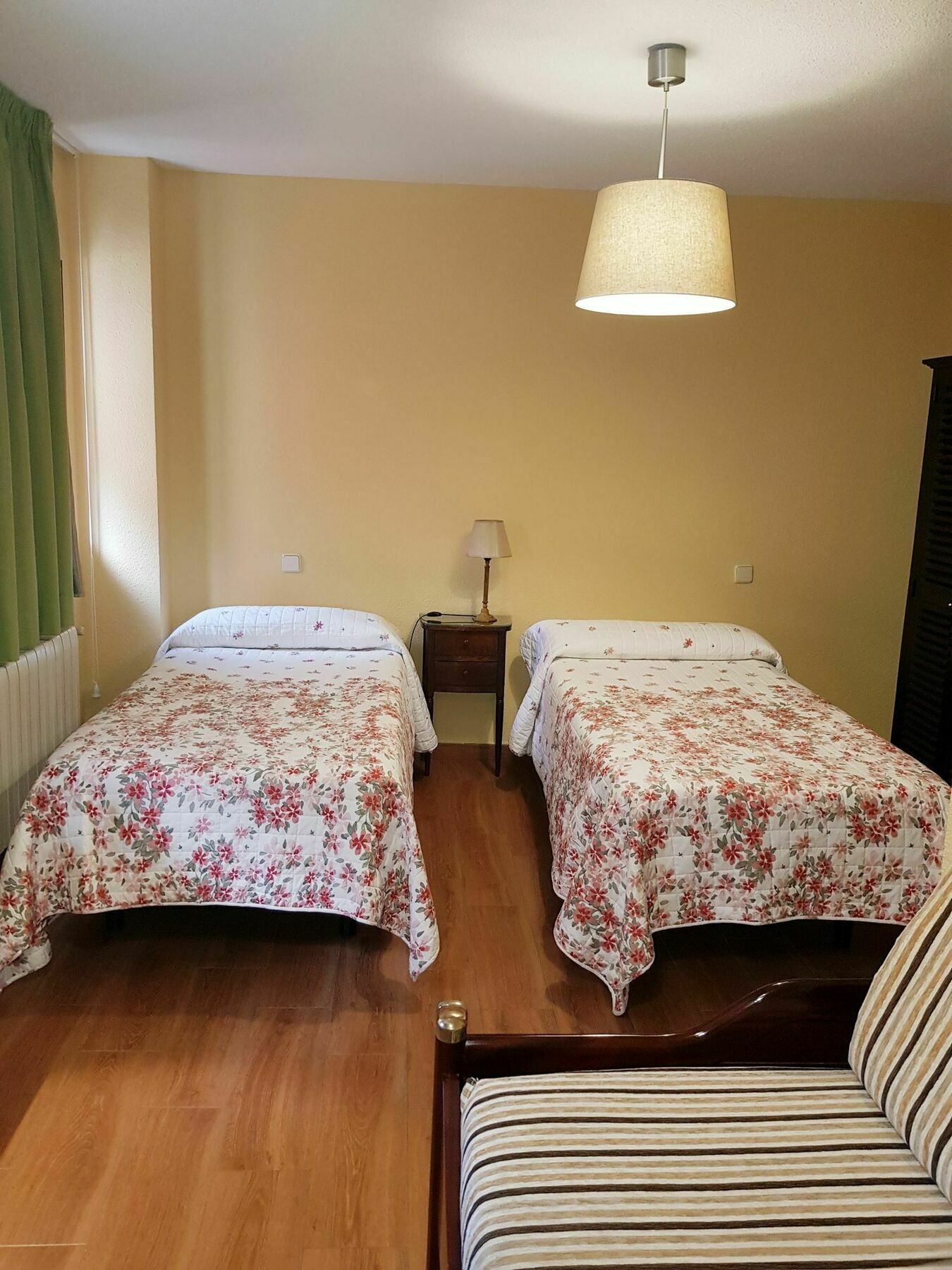 Hostal Puerta Bonita Vista Alegre Madrid Eksteriør billede